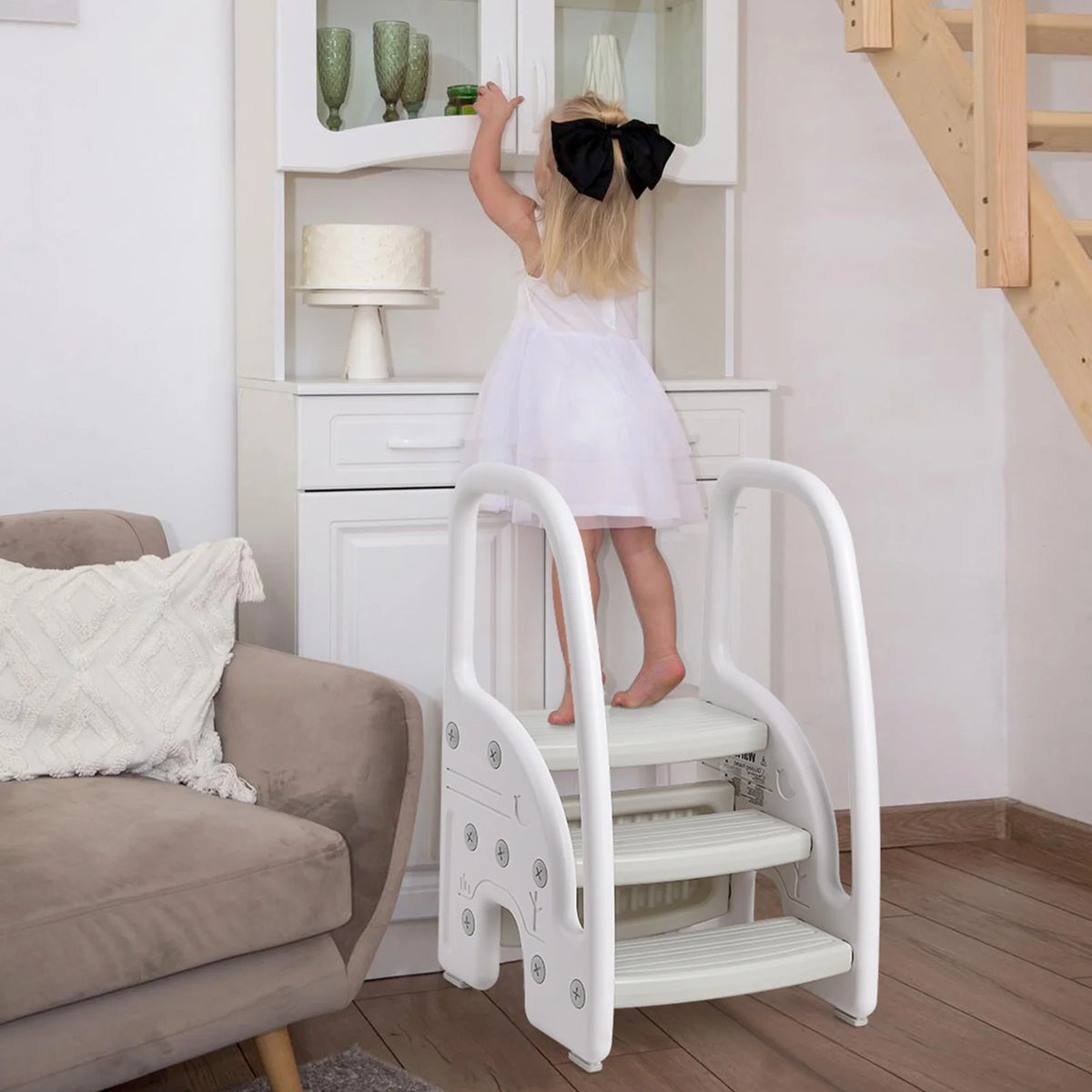 Plastic Slip Resistant Toddler Step Stool With Side Handles Bathroom